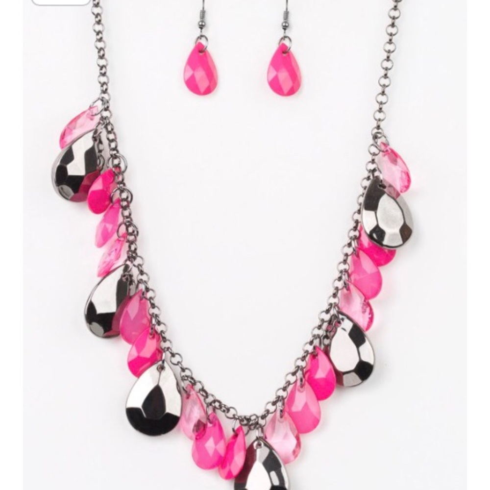 Paparazzi necklace set